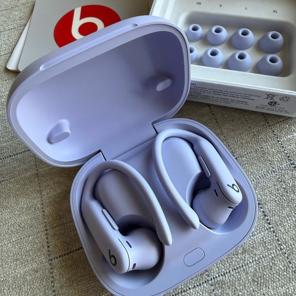 Apple wireless earbuds